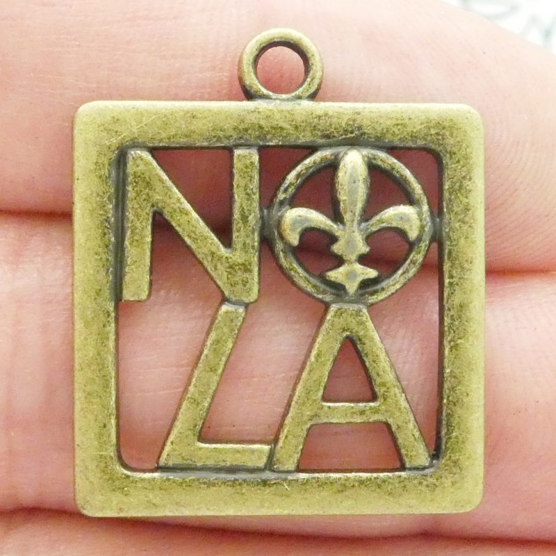 NOLA Pendant