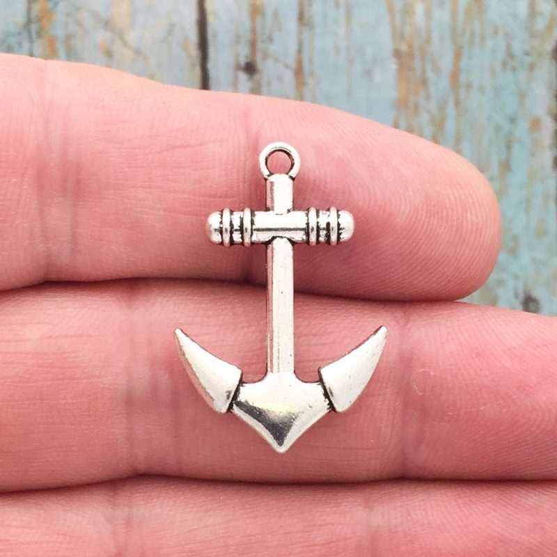 Small Anchor Charm